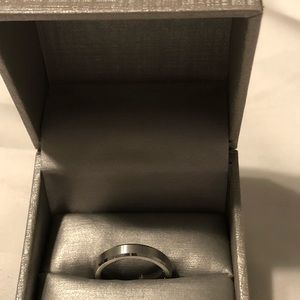 Women’s Tungsten Wedding Band Size 7